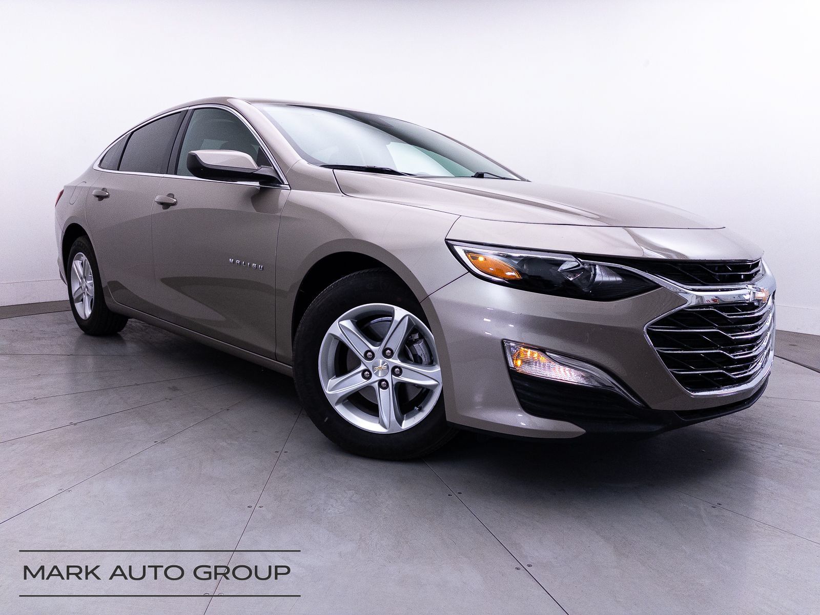 Used 2024 Chevrolet Malibu LS FWD image 1