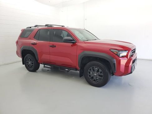 Used 2025 Toyota 4Runner SR5 AWD/4WD image 4