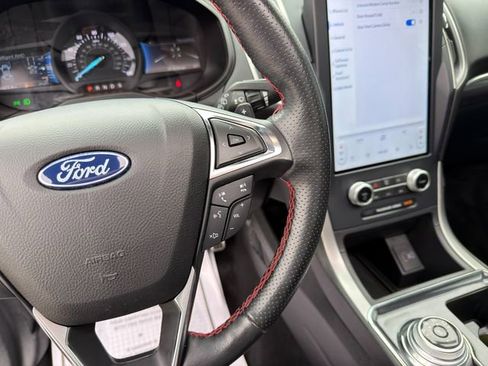 Used 2022 Ford Edge ST-Line w/ Class II Trailer Tow Package AWD/4WD image 35