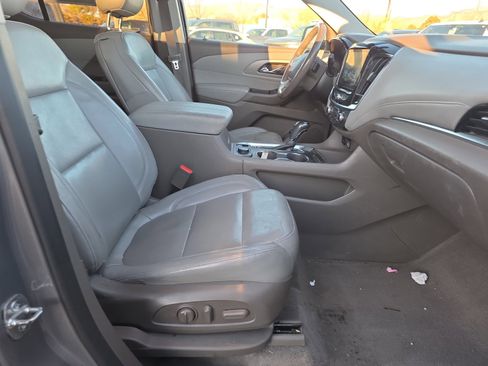 Used 2019 Chevrolet Traverse LT image 29
