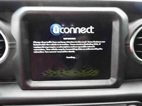 Used 2021 Jeep Wrangler Unlimited Sahara w/ Uconnect 4C Nav & Sound Group AWD/4WD image 45