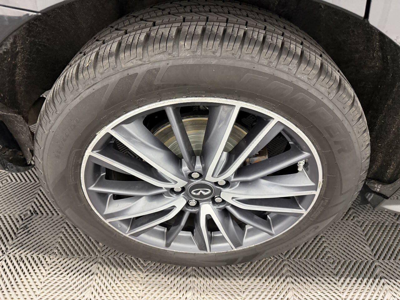 Used 2019 INFINITI QX60 Luxe w/ Essential Package AWD/4WD image 27