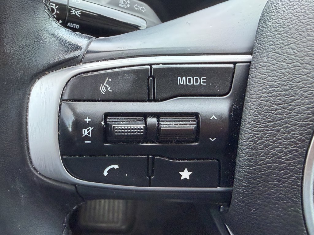 Certified 2023 Kia Sportage EX FWD image 33