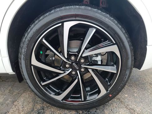 New 2026 Lincoln Corsair Grand Touring image 11