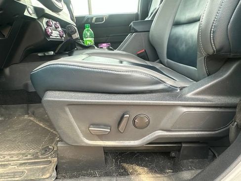 Used 2024 Ford Bronco Outer Banks AWD/4WD image 12