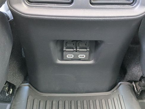 Used 2025 Toyota RAV4 Limited FWD image 16