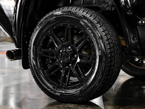 Used 2019 Toyota Tundra SR5 w/ SR5 Upgrade Package AWD/4WD image 64