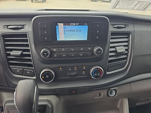 New 2025 Ford Transit 250 148 Medium Roof image 27