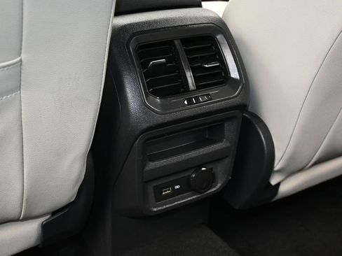 Used 2020 Volkswagen Tiguan SE R-Line image 37