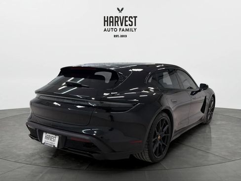 Used 2023 Porsche Taycan GTS image 6