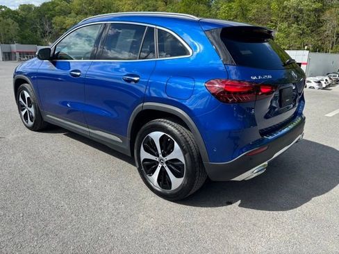 Certified 2025 Mercedes-Benz GLA 250 4MATIC image 5
