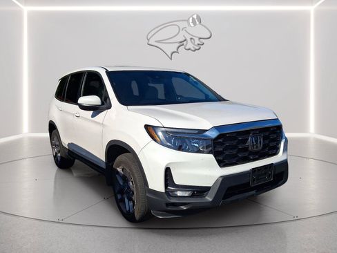 Used 2023 Honda Passport EX-L image 4