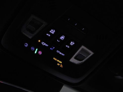 Used 2024 Cadillac XT4 Luxury w/ Cold Weather Package image 73