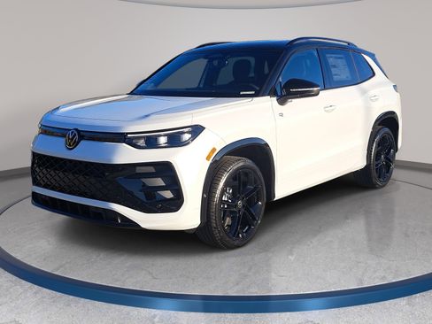 New 2026 Volkswagen Tiguan SE R-Line AWD/4WD image 1