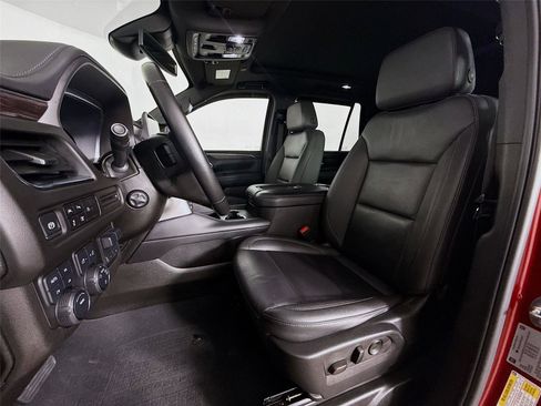 Used 2024 Chevrolet Tahoe LT w/ LT Signature Package AWD/4WD image 22