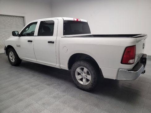 Used 2018 RAM 1500 Tradesman w/ Chrome Appearance Group RWD image 3