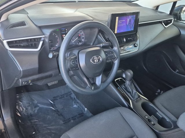 Used 2025 Toyota Corolla LE FWD image 17