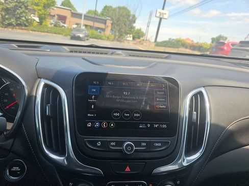 Used 2020 Chevrolet Equinox Premier FWD image 24