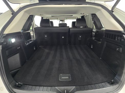 Used 2025 MAZDA CX-70 3.3 Turbo w/ Preferred Package image 11