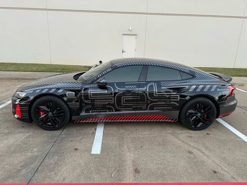 Used 2023 Audi RS e-tron GT image 2