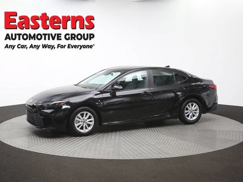 Used 2025 Toyota Camry LE FWD image 56