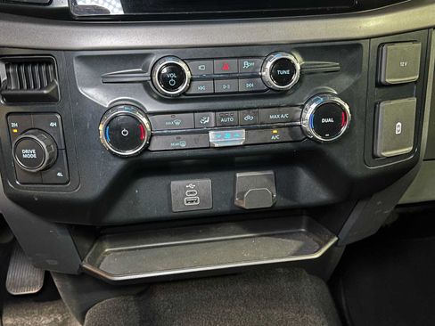 Used 2025 Ford F150 XLT w/ Equipment Group 301A Standard AWD/4WD image 33
