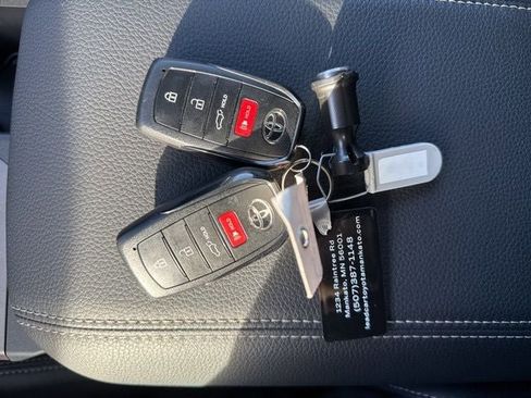 Used 2024 Toyota Land Cruiser image 43