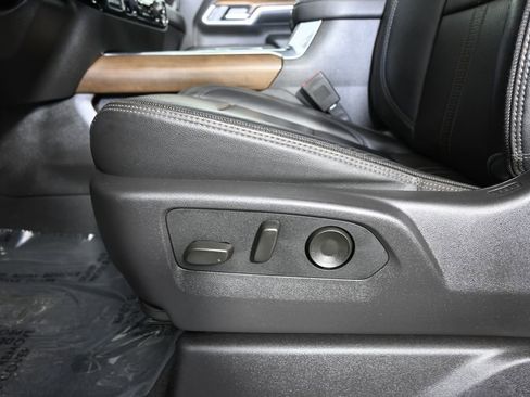 Used 2024 Chevrolet Silverado 3500 High Country w/ High Country Premium Package AWD/4WD image 22