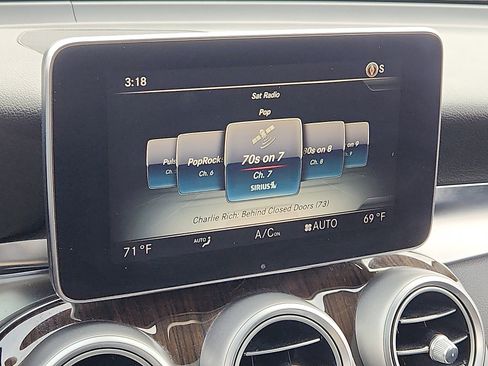 Used 2016 Mercedes-Benz GLC 300 4MATIC image 19