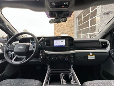 New 2026 Ford F250 XLT w/ FX4 Off-Road Package image 24