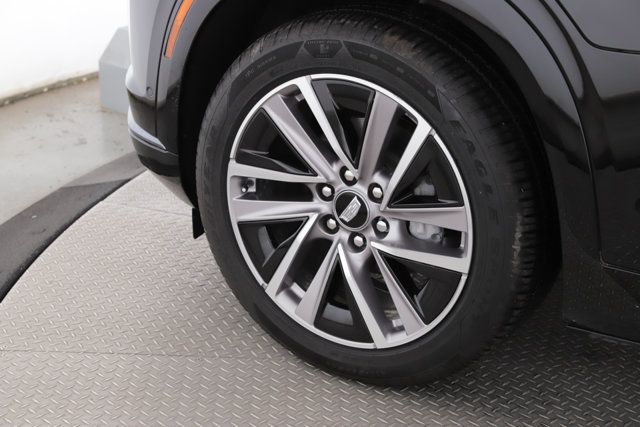 Used 2026 Cadillac Vistiq Sport w/ LPO, Floor Liner Package AWD/4WD image 13