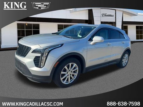 Used 2019 Cadillac XT4 Luxury w/ Cold Weather Package FWD image 1