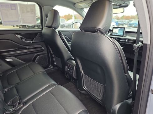 Used 2022 Lincoln Corsair AWD w/ Equipment Group 101A image 34