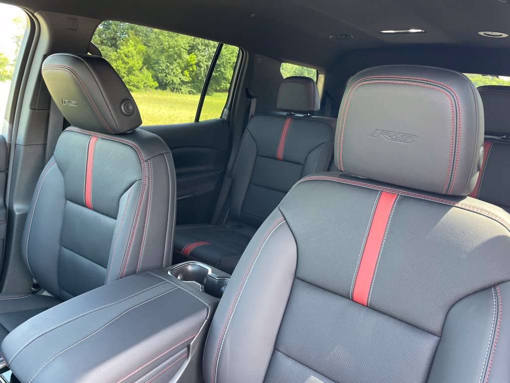 New 2026 Chevrolet Traverse RS w/ LPO, Floor Liner Package FWD image 27