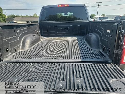 Used 2024 RAM 2500 Big Horn AWD/4WD image 9
