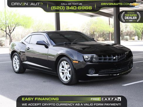 Used 2010 Chevrolet Camaro LS RWD image 1