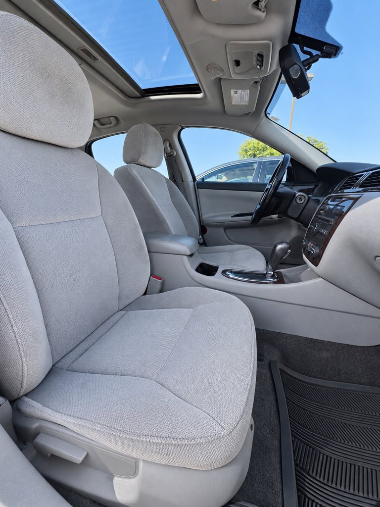 Used 2012 Chevrolet Impala LT w/ LT Sunroof Package FWD image 12