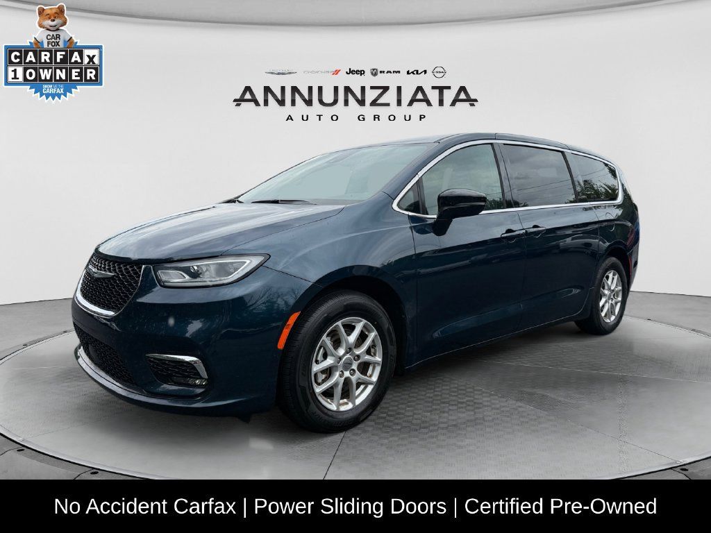 Used 2025 Chrysler Pacifica Select FWD image 1