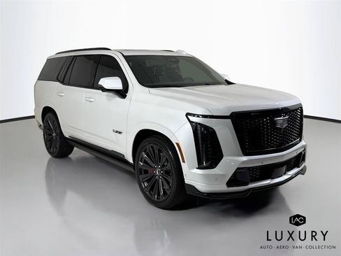 Used 2025 Cadillac Escalade V w/ LPO, Floor Liner Package AWD/4WD image 3