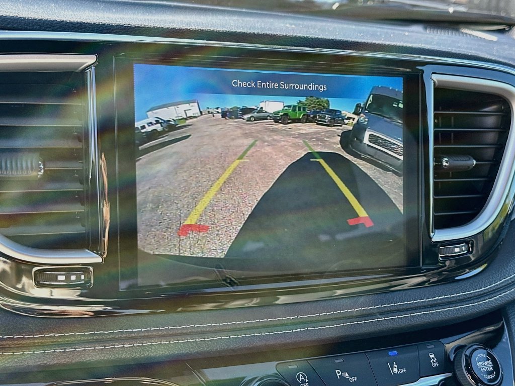 New 2027 Chrysler Pacifica Select FWD image 16