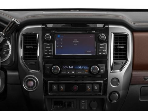 Certified 2017 Nissan Titan Platinum Reserve image 12