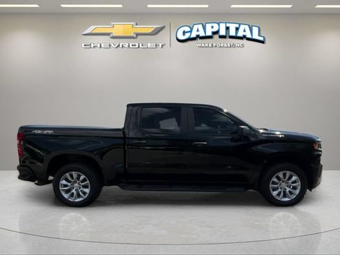 Used 2022 Chevrolet Silverado 1500 Custom w/ Safety Confidence Package AWD/4WD image 6