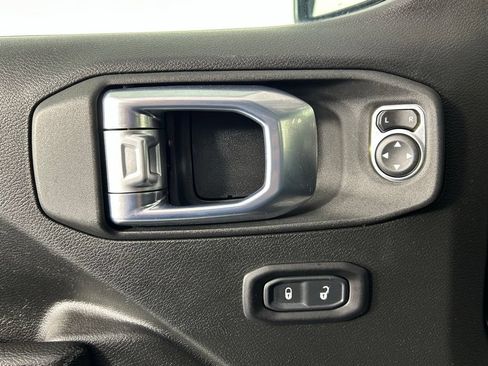 Used 2022 Jeep Gladiator Sport AWD/4WD image 30