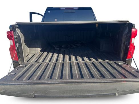 Used 2021 Chevrolet Silverado 1500 LT Trail Boss image 9