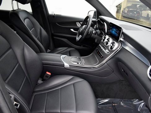 Used 2021 Mercedes-Benz GLC 300 GLC 300 image 15