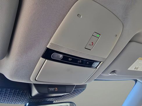 Used 2024 Nissan Ariya AWD image 22