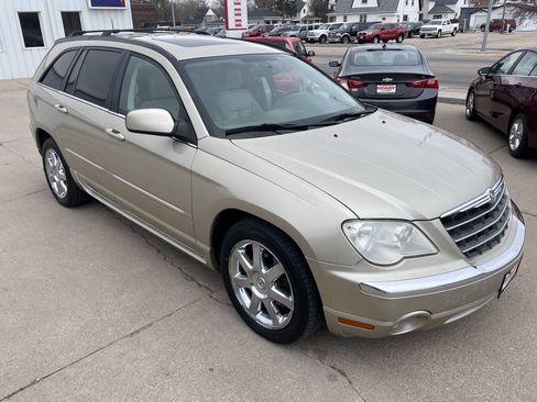 Used 2007 Chrysler Pacifica Limited image 3