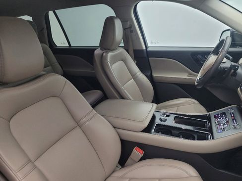 Used 2021 Lincoln Aviator 2WD image 21