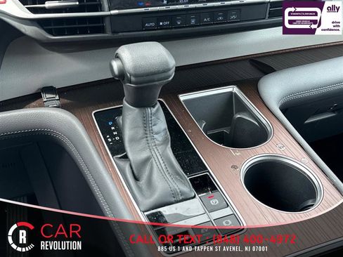 Used 2022 Toyota Sienna LE FWD image 13