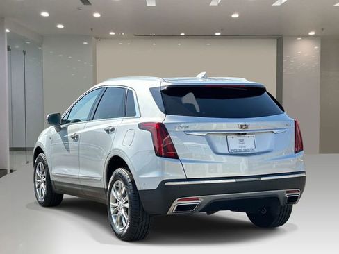 Used 2020 Cadillac XT5 Premium Luxury FWD image 3